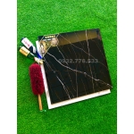 Gạch 80x80 màu đen sọc trắng