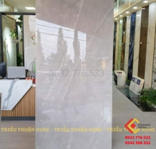 Gạch khổ lớn ốp lát 120x240 màu xám chuột nhạt tại quận 1