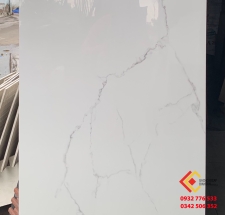 Gạch khổ lớn ốp lát 60x120 màu trắng vân khói tại Bạc Liêu